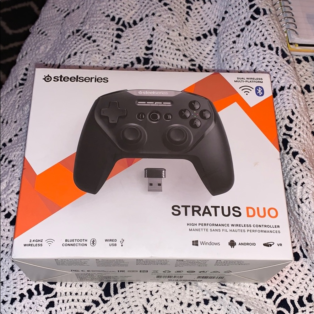 BRAND NEW Steelseries Stratus Duo Game Control